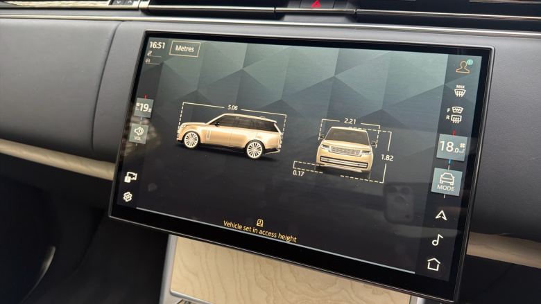 Land Rover Range Rover 4.4 P615 V8 SV 4dr Auto Petrol Estate